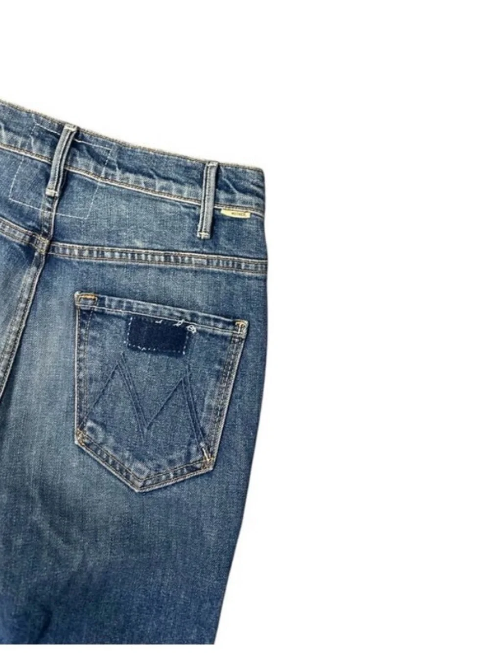 MOTHER Hustler Flood Fray Denim in ‘Beer Me’